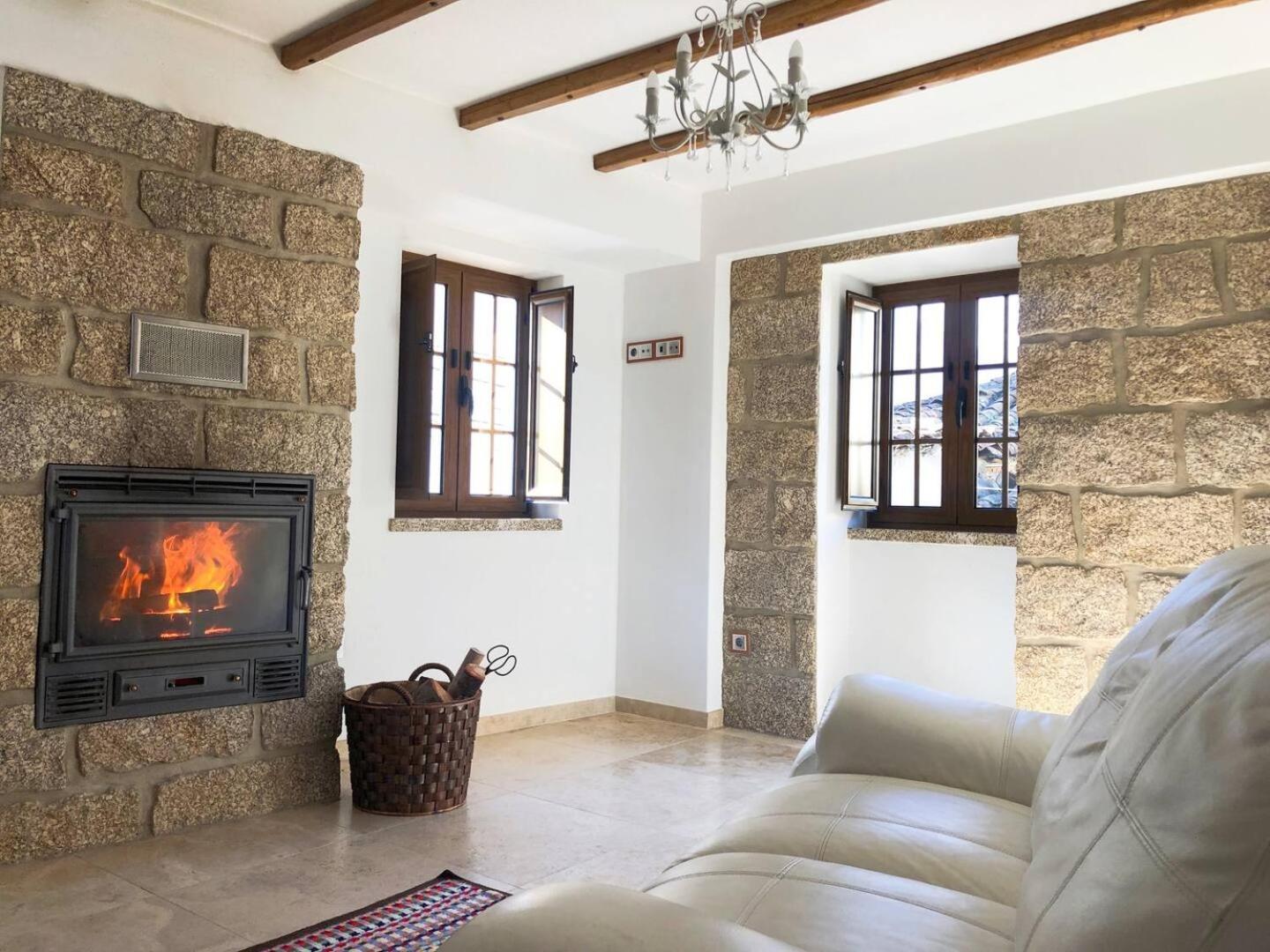 Laje House Fireplace Entire House Wifi Fundão Exterior photo